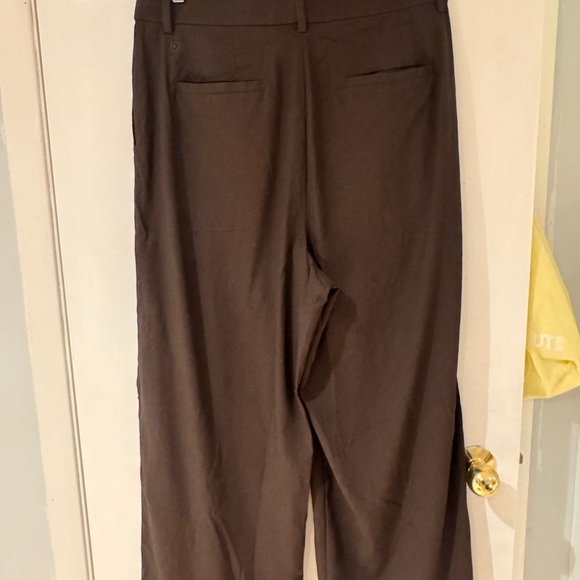 lululemon Pleat Front High-Rise Trouser - 26” inseam - Picture 6 of 7